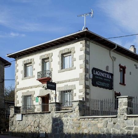 Casa Rural Lagun Etxea Побес Экстерьер фото